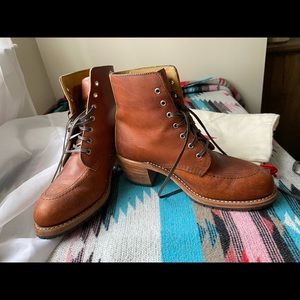 **SOLD** Red Wing Clara Boots
